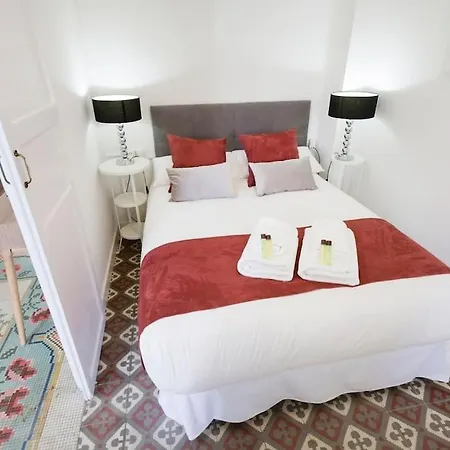 Family Century House With Terrace And Parking דירה *